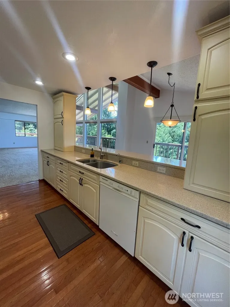 2151 Raymond-south Bend Road Raymond WA 98577