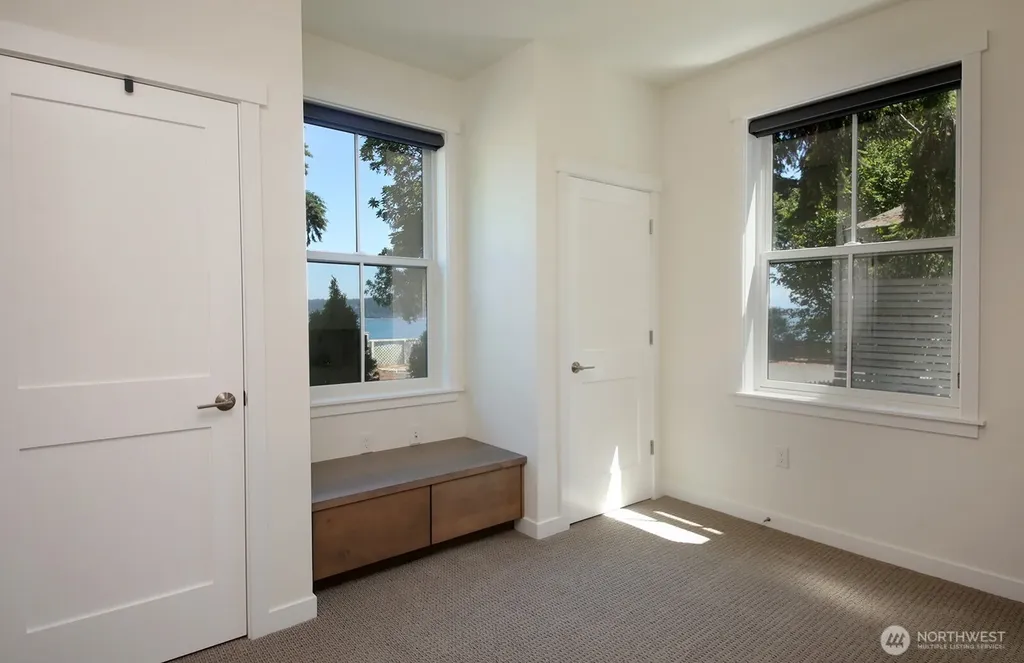 512 Cascade Avenue Langley WA 98260