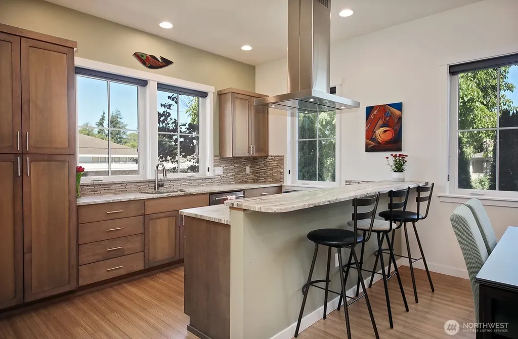512 Cascade Avenue Langley WA 98260