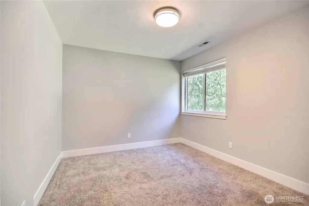 33732 SE Hudson Road Ravensdale WA 98051