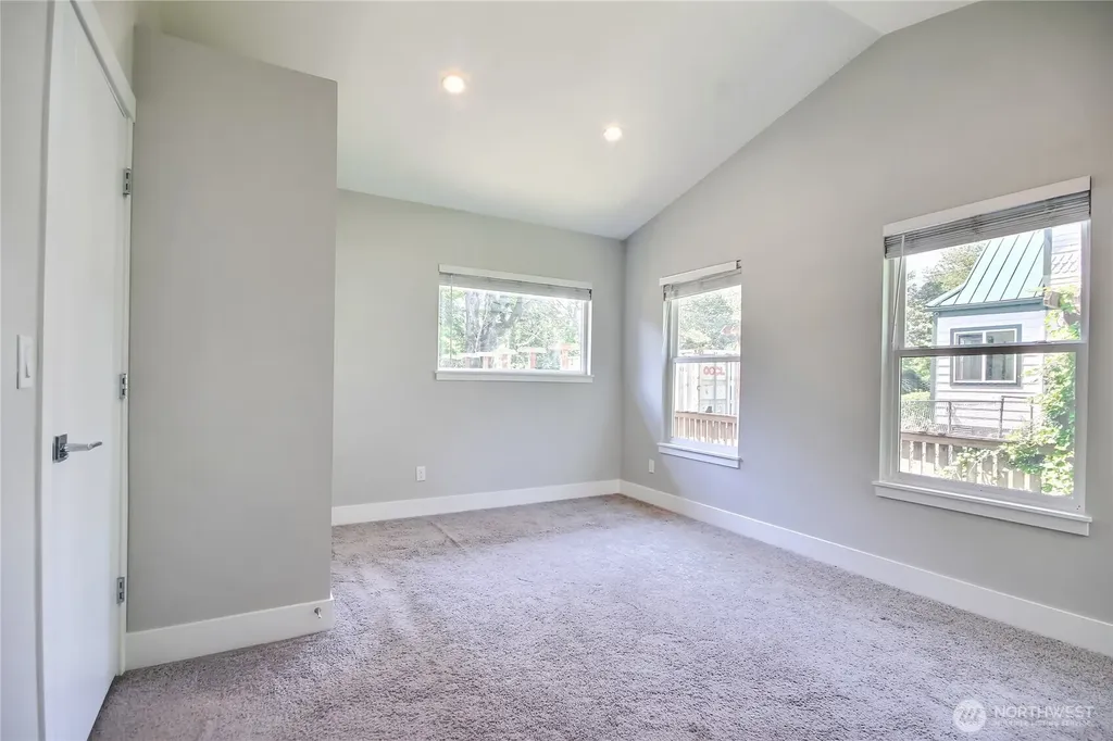 33732 SE Hudson Road Ravensdale WA 98051