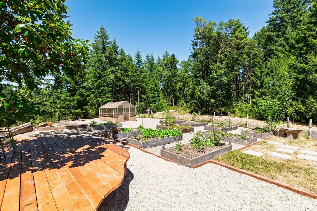 680 E Krabbenhoft Road Grapeview WA 98546
