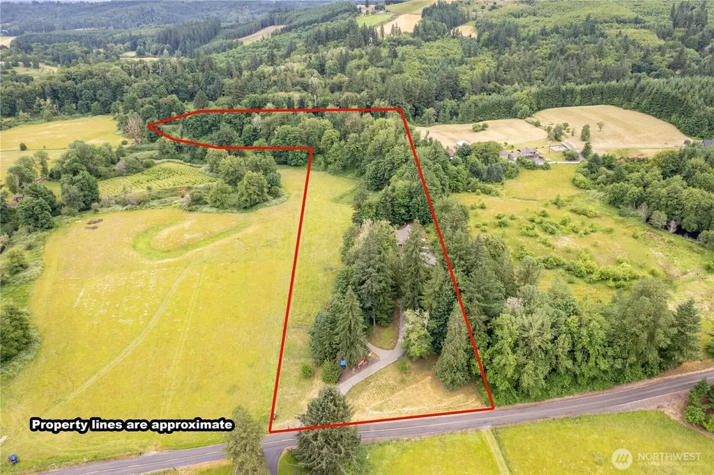 241 Growlers Gulch Road Castle Rock WA 98611