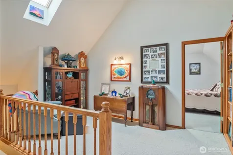 241 Growlers Gulch Road Castle Rock WA 98611