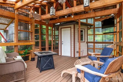 241 Growlers Gulch Road Castle Rock WA 98611