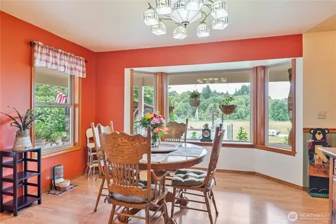 241 Growlers Gulch Road Castle Rock WA 98611