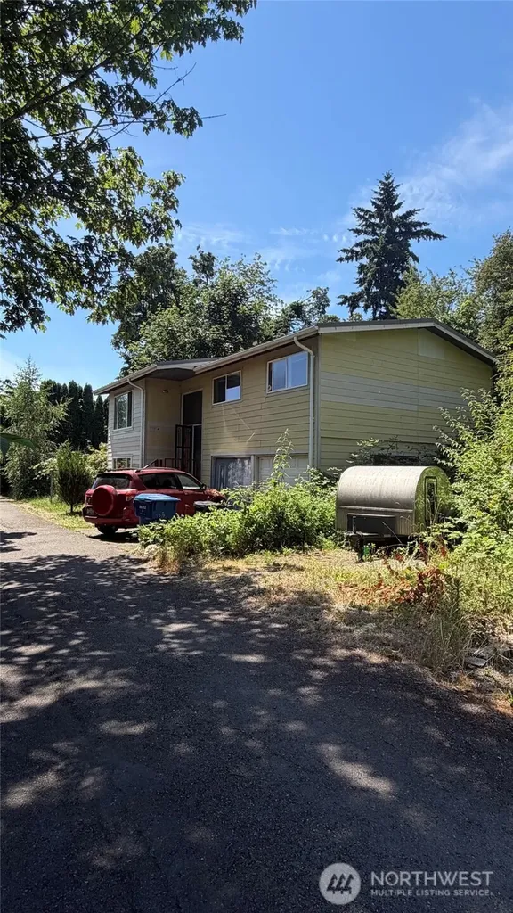 3331 S Morgan Street Seattle WA 98118