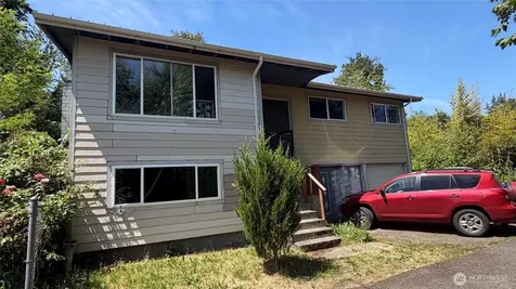 3331 S Morgan Street Seattle WA 98118