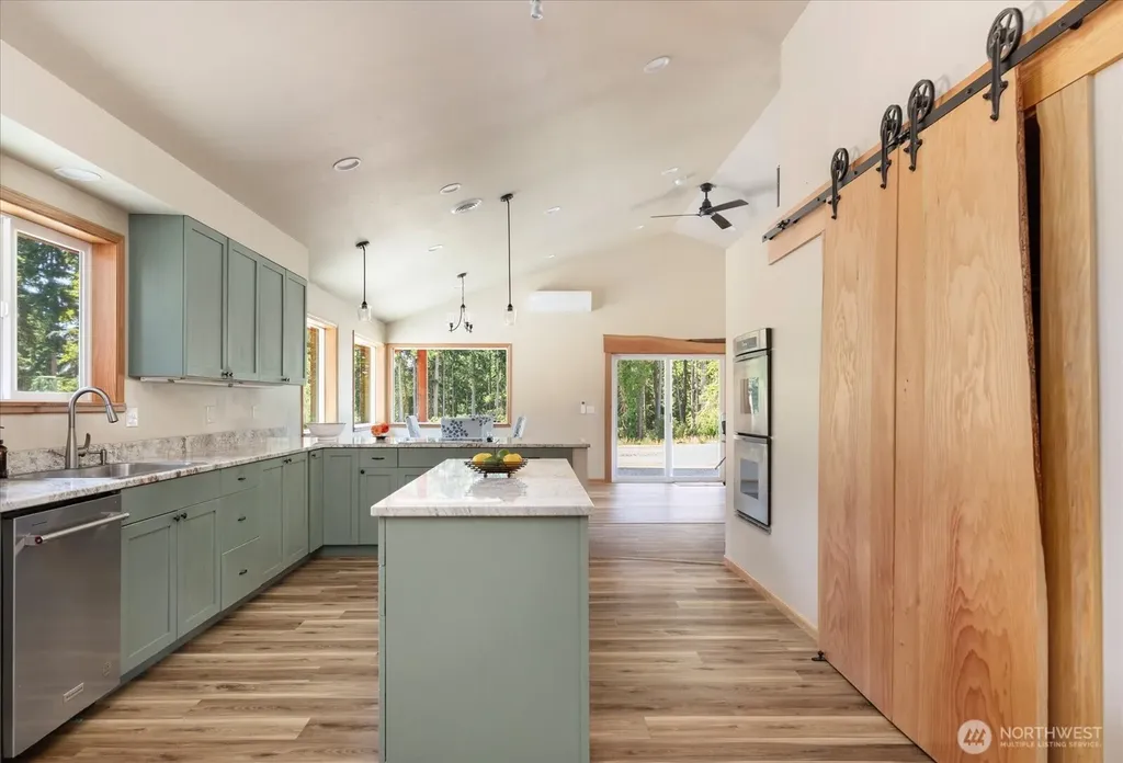 550 Wanamaker Coupeville WA 98239