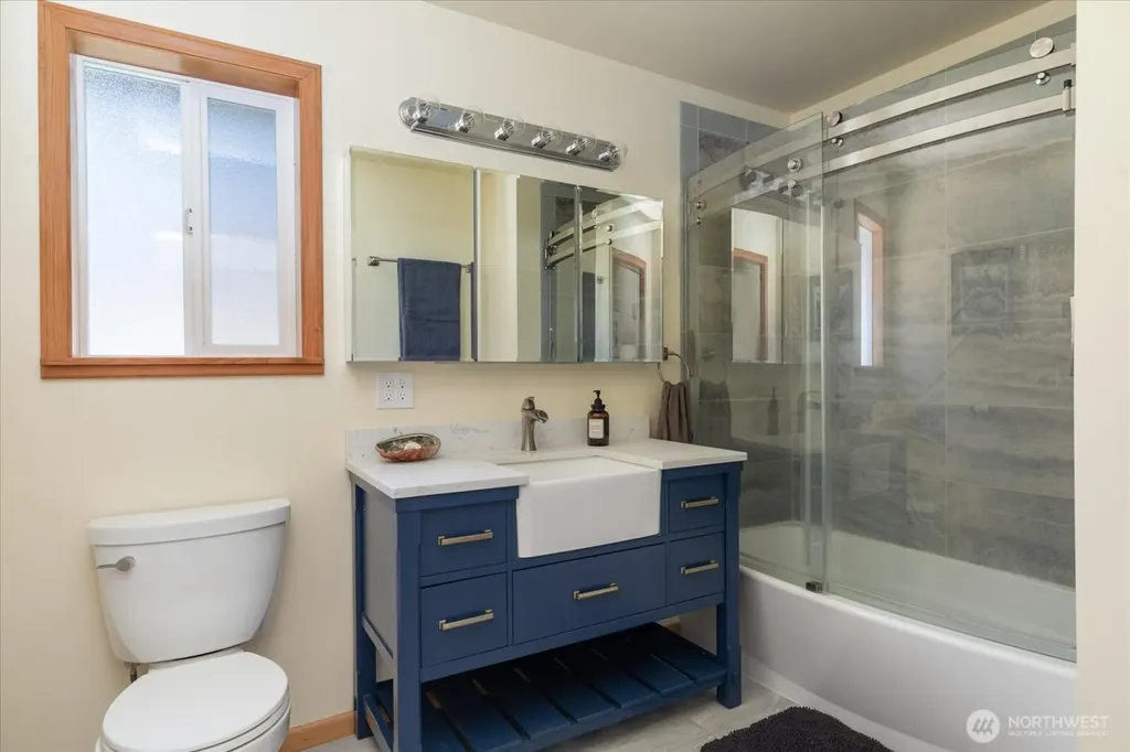 550 Wanamaker Coupeville WA 98239