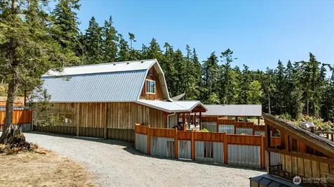 550 Wanamaker Coupeville WA 98239