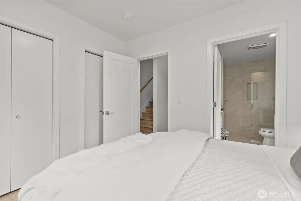 716 11th Avenue E Seattle WA 98102