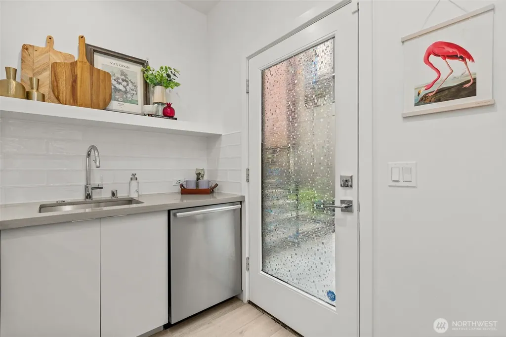 716 11th Avenue E Seattle WA 98102