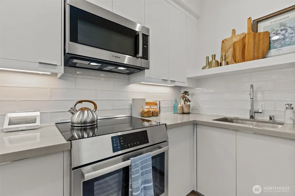 716 11th Avenue E Seattle WA 98102