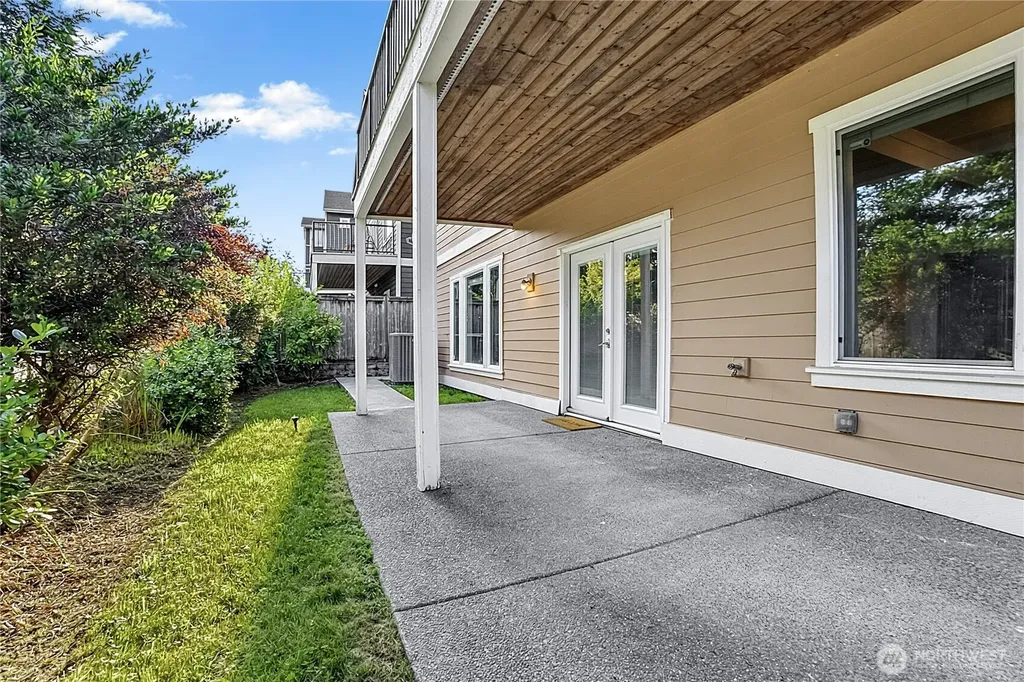 6916 50th St W University Place WA 98467