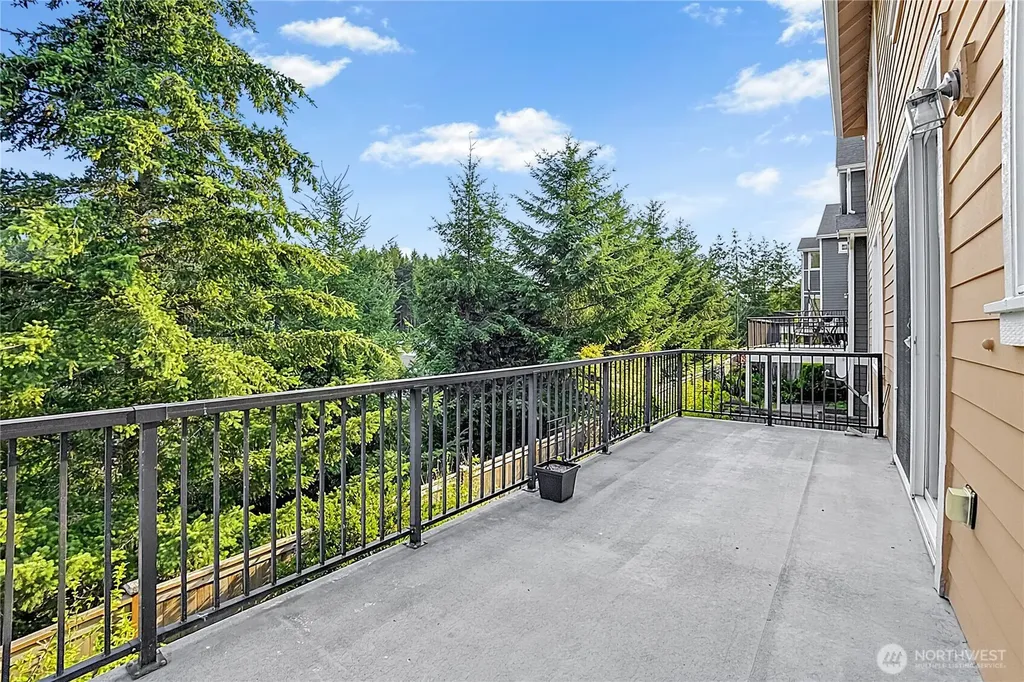 6916 50th St W University Place WA 98467