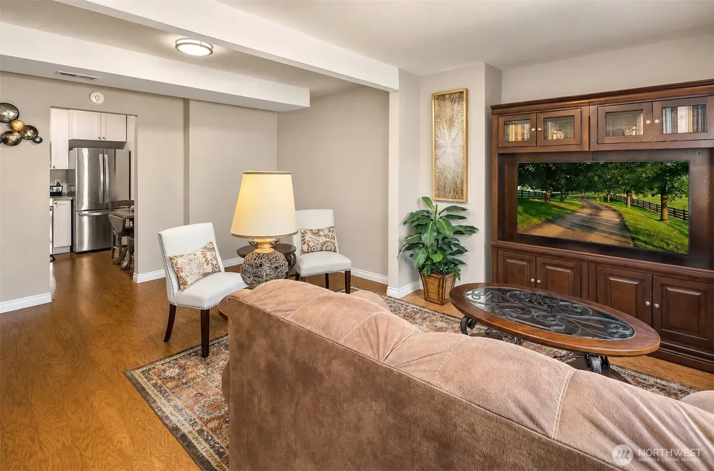 7066 92nd Avenue SE Mercer Island WA 98040