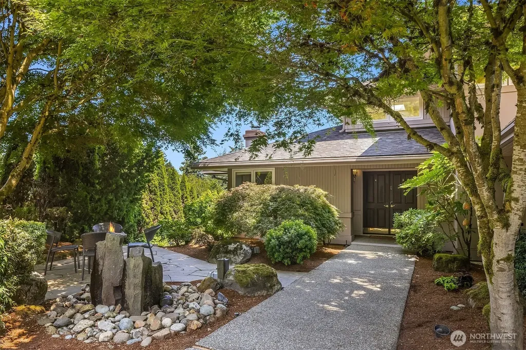 7066 92nd Avenue SE Mercer Island WA 98040