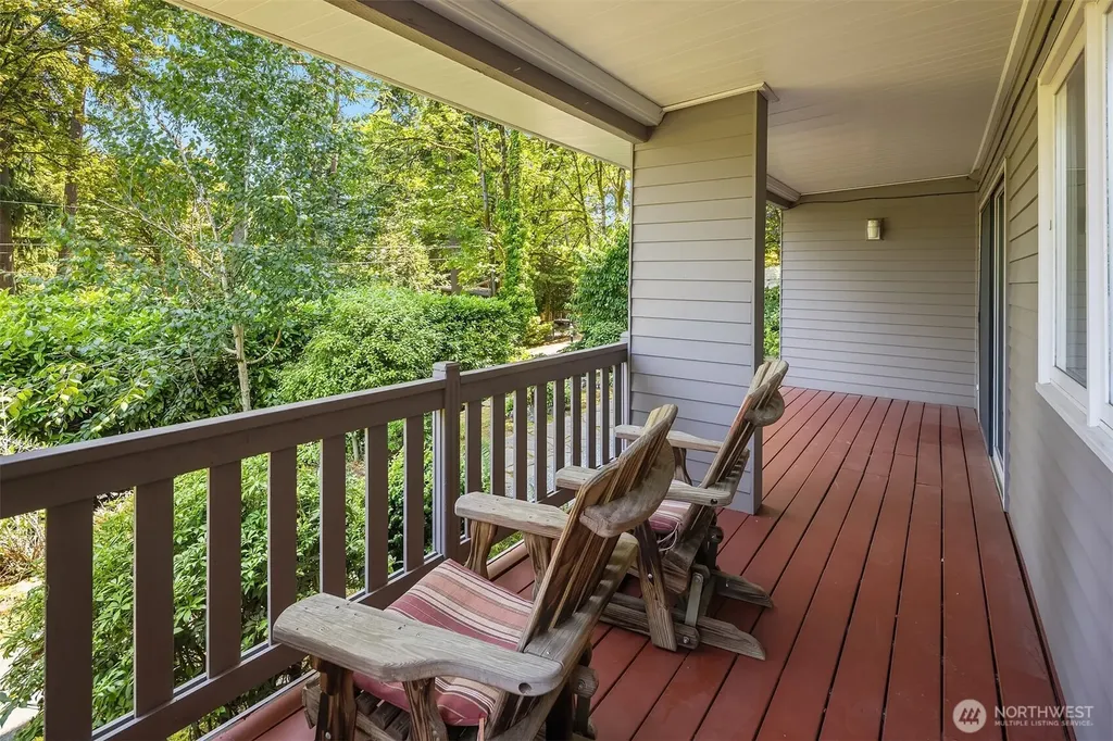 7066 92nd Avenue SE Mercer Island WA 98040