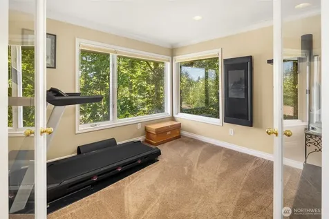 7066 92nd Avenue SE Mercer Island WA 98040