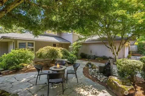 7066 92nd Avenue SE Mercer Island WA 98040