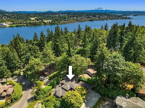 7066 92nd Avenue SE Mercer Island WA 98040