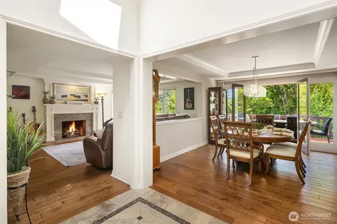 7066 92nd Avenue SE Mercer Island WA 98040
