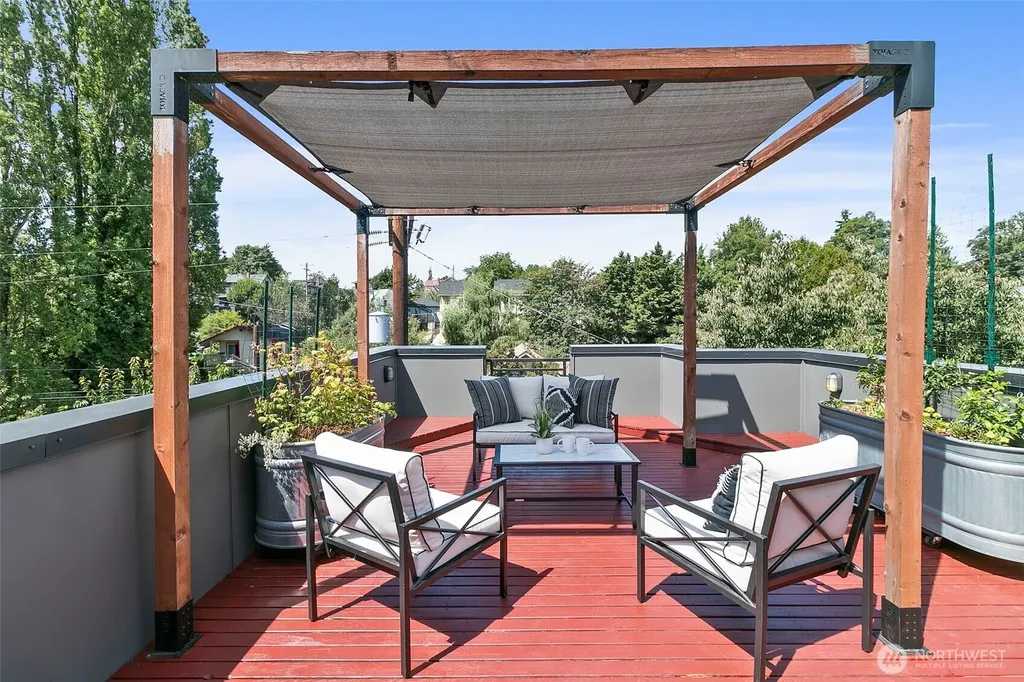 310 21st Avenue Seattle WA 98122