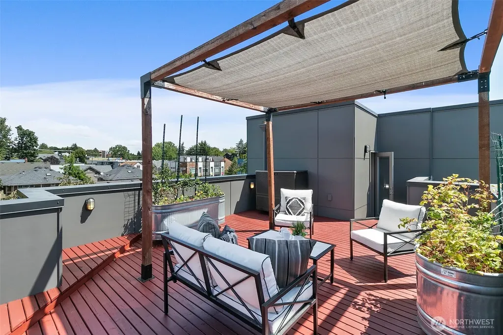 310 21st Avenue Seattle WA 98122