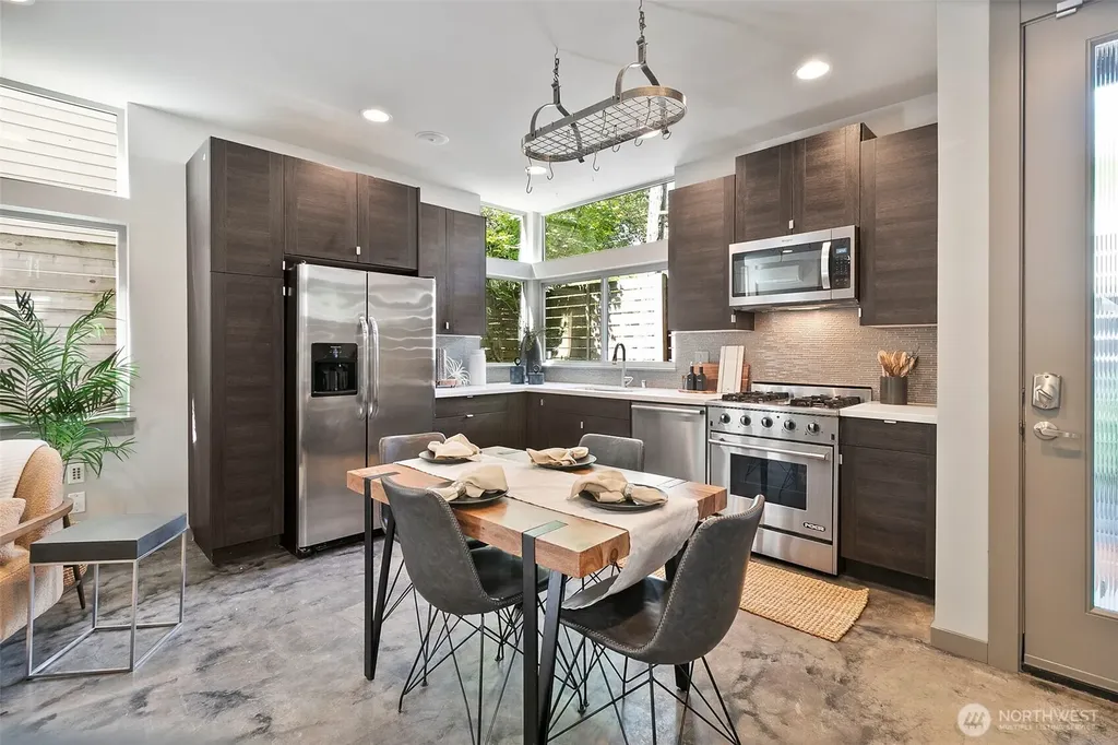 310 21st Avenue Seattle WA 98122