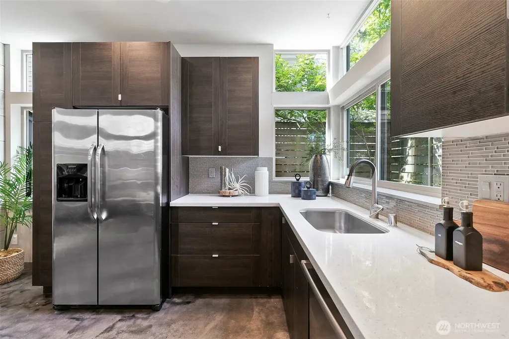 310 21st Avenue Seattle WA 98122
