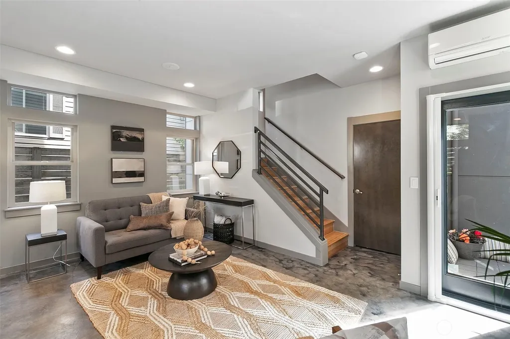 310 21st Avenue Seattle WA 98122