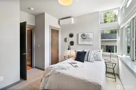 310 21st Avenue Seattle WA 98122