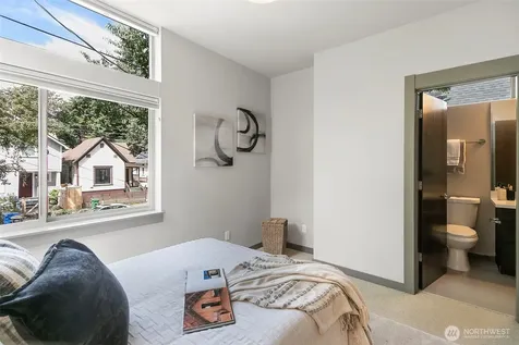 310 21st Avenue Seattle WA 98122