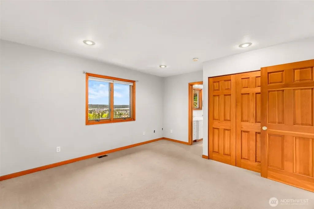 106 W 12th Street Aberdeen WA 98520