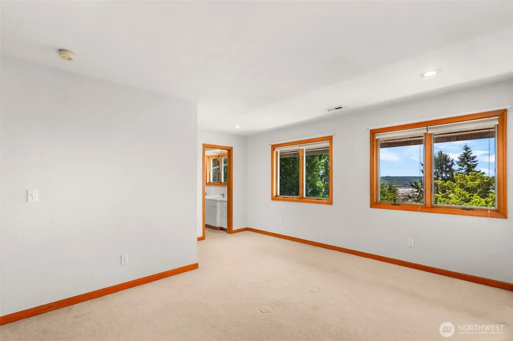 106 W 12th Street Aberdeen WA 98520