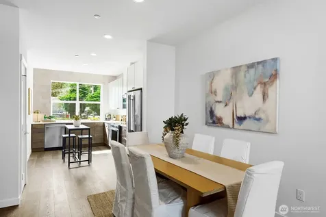 749 7th Avenue NW Issaquah WA 98027