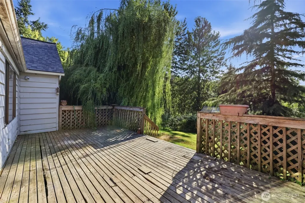 6703 Pioneer Highway Stanwood WA 98292