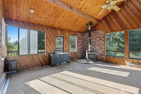 6703 Pioneer Highway Stanwood WA 98292