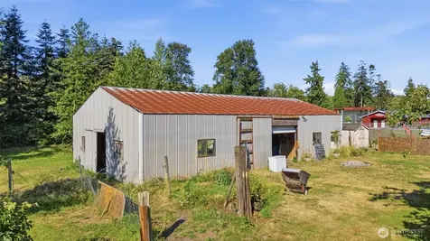 6703 Pioneer Highway Stanwood WA 98292