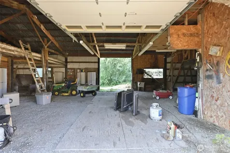 6703 Pioneer Highway Stanwood WA 98292