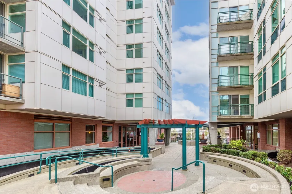 1188 106th Avenue NE Bellevue WA 98004