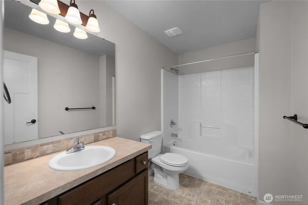 4437 Mckinley Street NE Lacey WA 98516