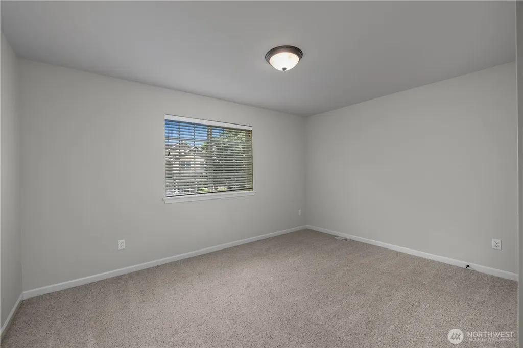 4437 Mckinley Street NE Lacey WA 98516