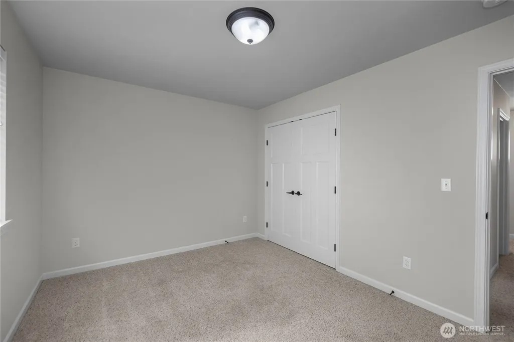 4437 Mckinley Street NE Lacey WA 98516