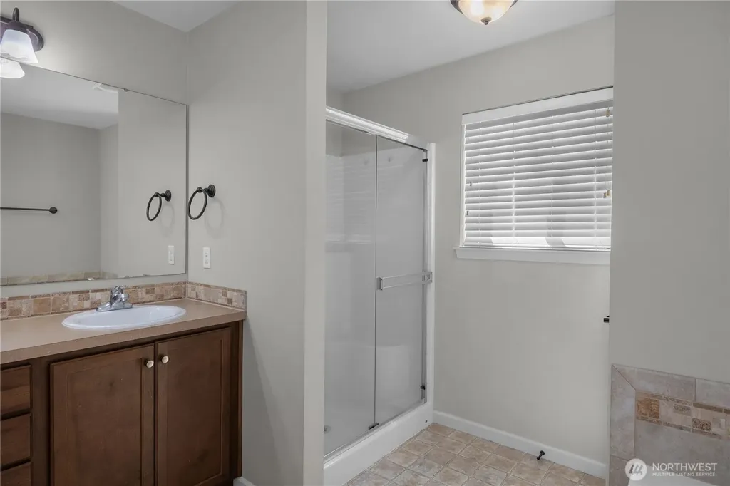 4437 Mckinley Street NE Lacey WA 98516