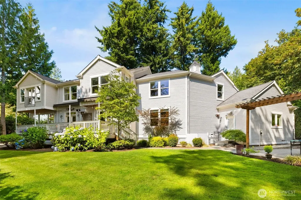 5529 231st Avenue SE Issaquah WA 98029