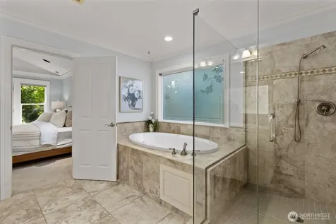 5529 231st Avenue SE Issaquah WA 98029
