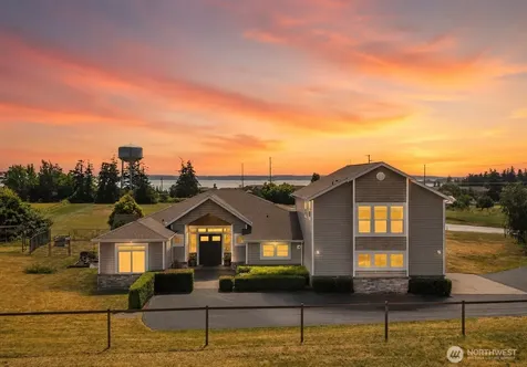 2746 Taylor Road Oak Harbor WA 98277