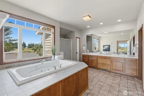 2746 Taylor Road Oak Harbor WA 98277